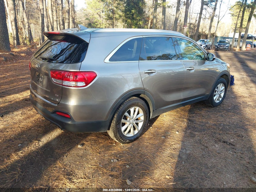 5XYPGDA34GG050334 2016 KIA SORENTO photo no. 4