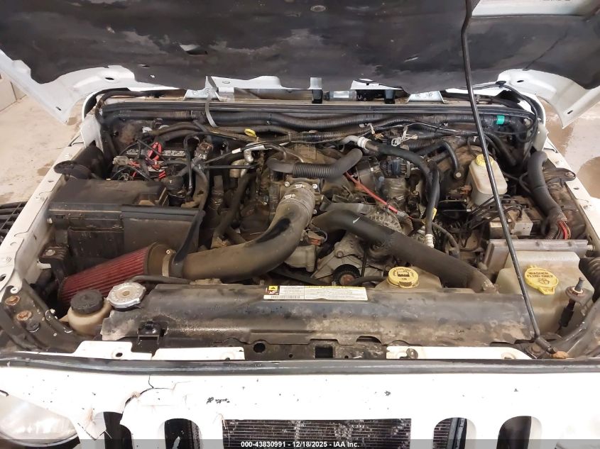 2010 Jeep Wrangler Unlimited Sahara VIN: 1J4BA5H11AL215817 Lot: 43830991