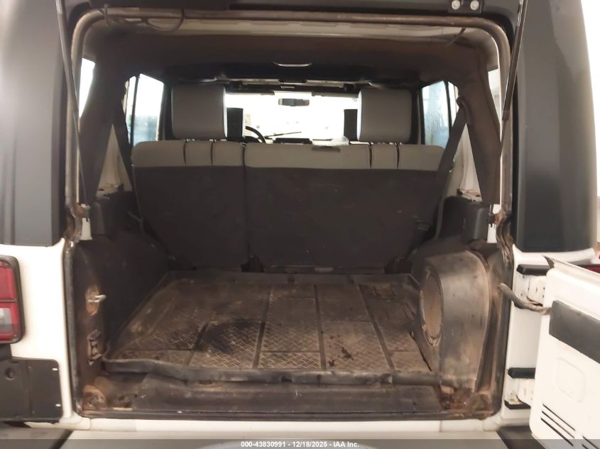 2010 Jeep Wrangler Unlimited Sahara VIN: 1J4BA5H11AL215817 Lot: 43830991