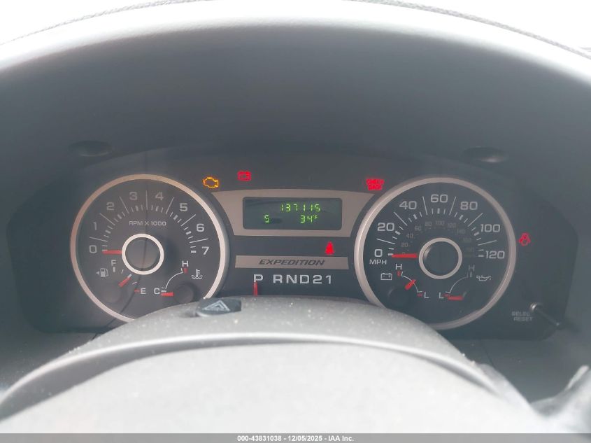 2005 Ford Expedition Xls VIN: 1FMPU13575LA61363 Lot: 43831038