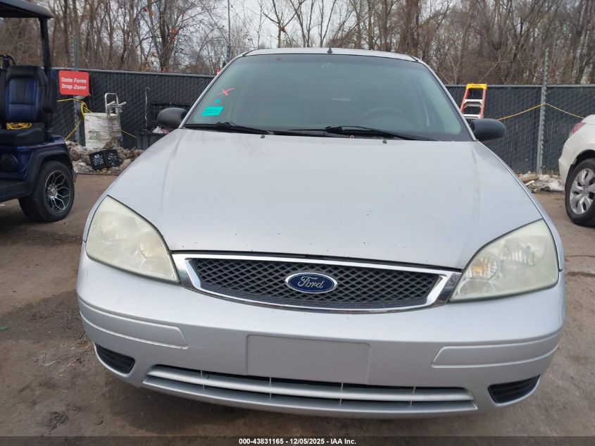 2007 Ford Focus S/Se/Ses VIN: 1FAHP34N07W353972 Lot: 43831165
