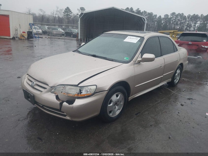 1HGCG16521A052471 2001 HONDA ACCORD photo no. 2