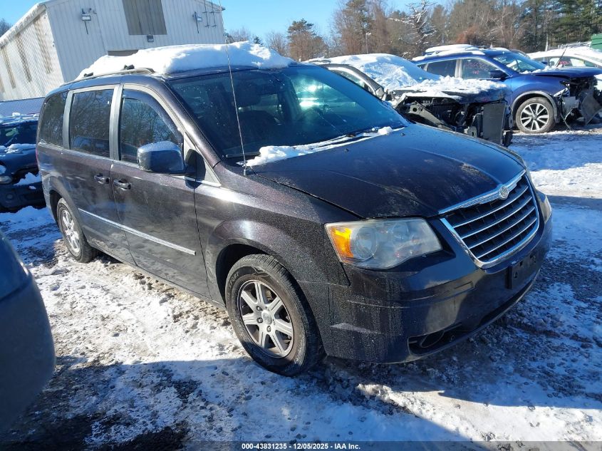 CHRYSLER TOWN & COUNTRY TOURING PLUS