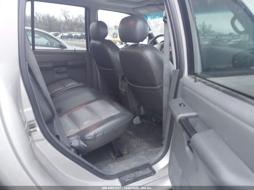 2004 Ford Explorer Sport Trac Adrenalin/Xls/Xlt VIN: 1FMZU77K54UB72899 Lot: 43831237