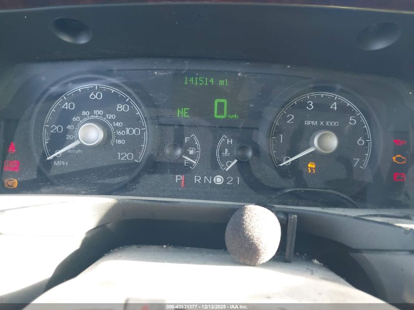 2006 Lincoln Town Car Signature VIN: 1LNHM81V86Y645162 Lot: 43831377