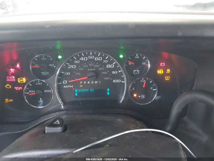 2017 Chevrolet Express 2500 Work Van VIN: 1GCWGAFF5H1307225 Lot: 43831439