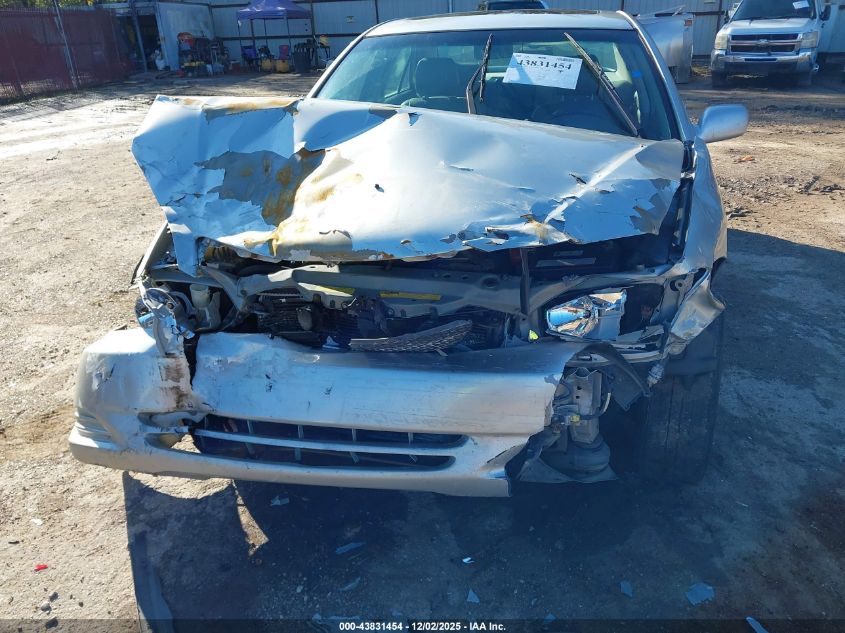 2002 Toyota Camry Le V6 VIN: 4T1BF30K12U005421 Lot: 43831454