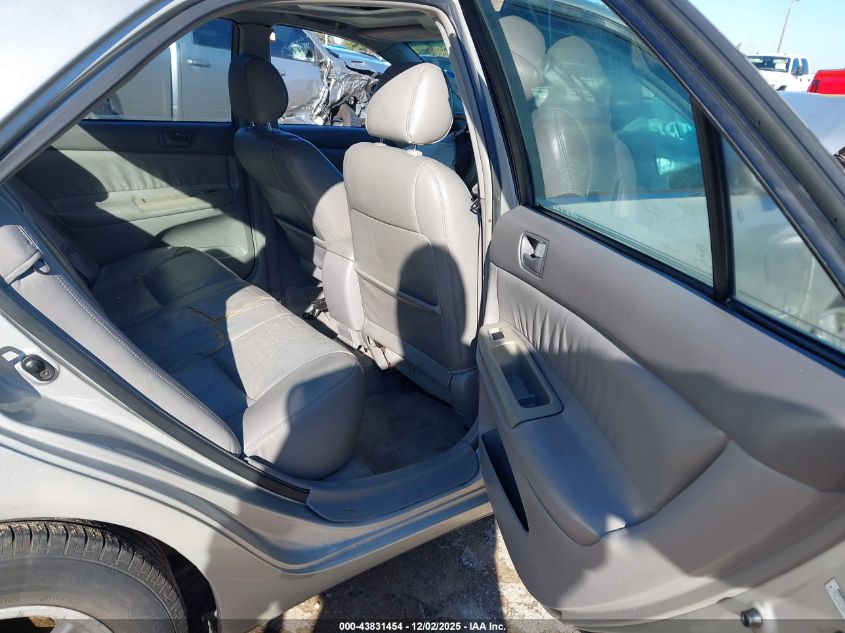 2002 Toyota Camry Le V6 VIN: 4T1BF30K12U005421 Lot: 43831454