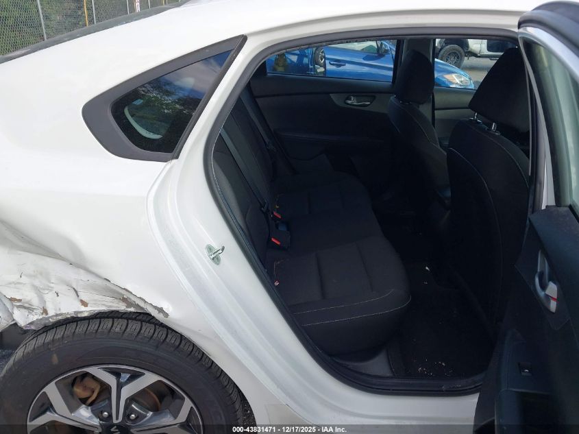 2021 Kia Forte Lxs VIN: 3KPF24AD9ME340676 Lot: 43831471