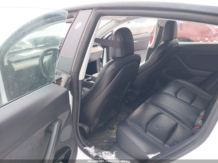5YJ3E1EA8MF094612 2021 TESLA MODEL 3 photo no. 8