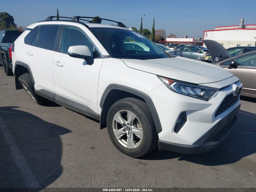 TOYOTA RAV4 XLE