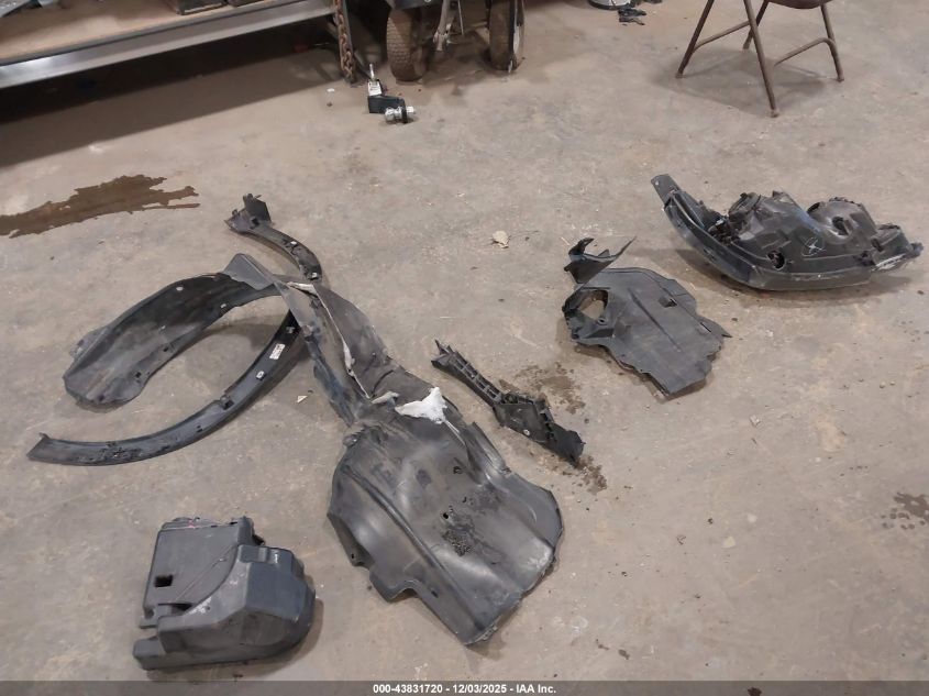 2014 Honda Cr-V Lx VIN: 3CZRM3H38EG710854 Lot: 43831720