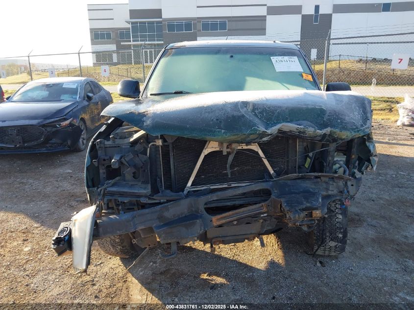 2002 Chevrolet Avalanche 1500 VIN: 3GNEC13T42G219932 Lot: 43831761