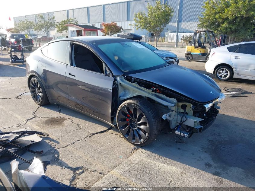 TESLA MODEL Y PERFORMANCE DUAL MOTOR ALL-WHEEL DRIVE