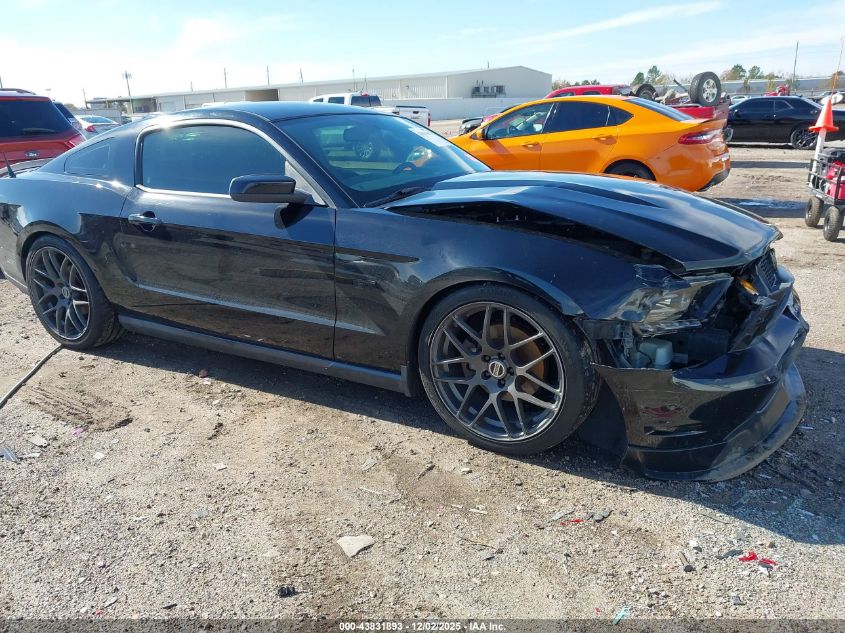 FORD MUSTANG GT/GT PREMIUM