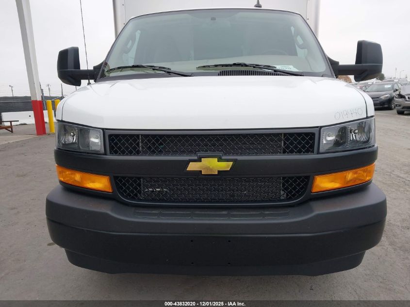 2025 Chevrolet Express Cutaway Work Van VIN: 1HA3GRF77SN019440 Lot: 43832020