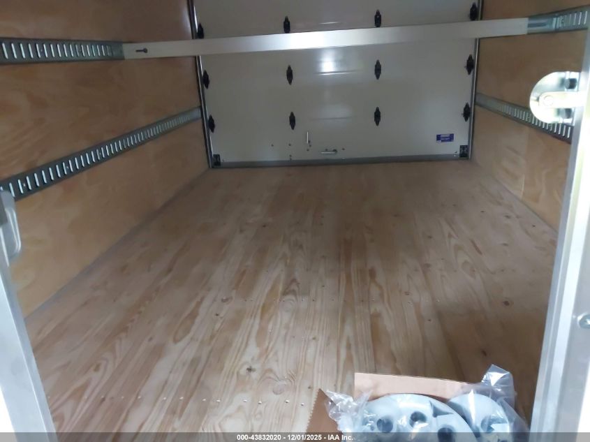 2025 Chevrolet Express Cutaway Work Van VIN: 1HA3GRF77SN019440 Lot: 43832020