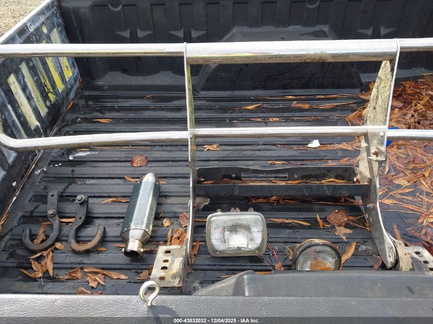 1996 GMC Sierra C1500 VIN: 1GTEC14W4TZ537164 Lot: 43832032