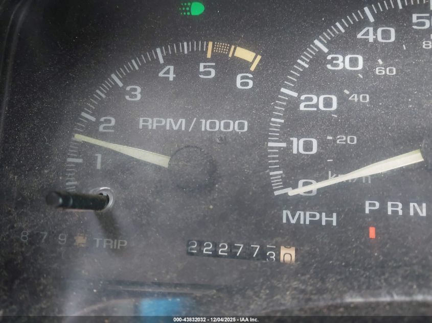 1996 GMC Sierra C1500 VIN: 1GTEC14W4TZ537164 Lot: 43832032