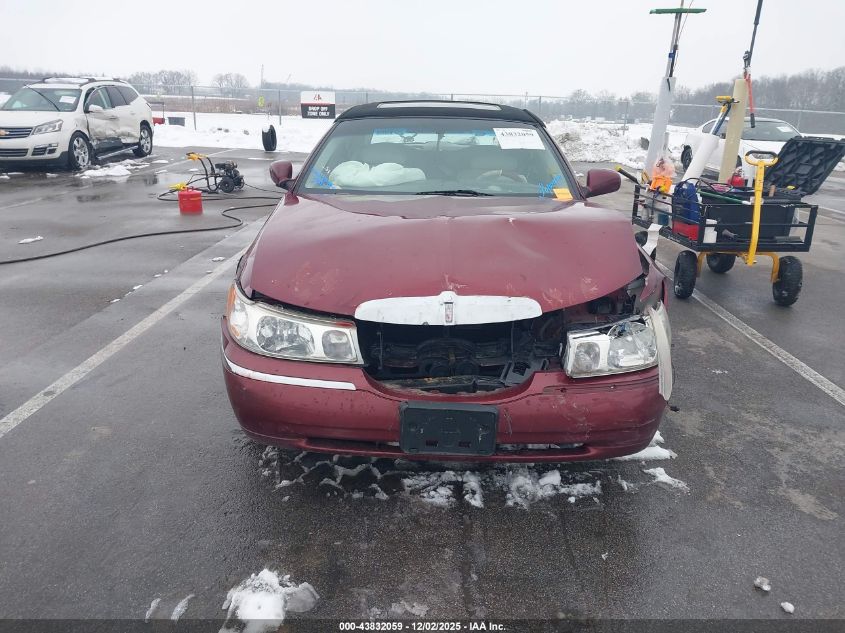 1998 Lincoln Town Car Signature VIN: 1LNFM82W2WY619543 Lot: 43832059