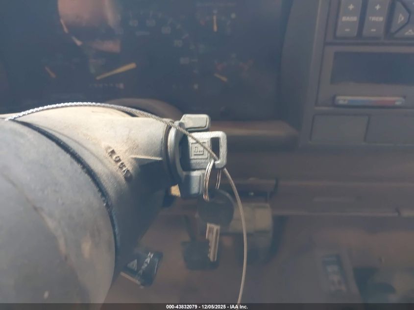 1994 Chevrolet Gmt-400 K1500 VIN: 1GCEK19K5RE197600 Lot: 43832079