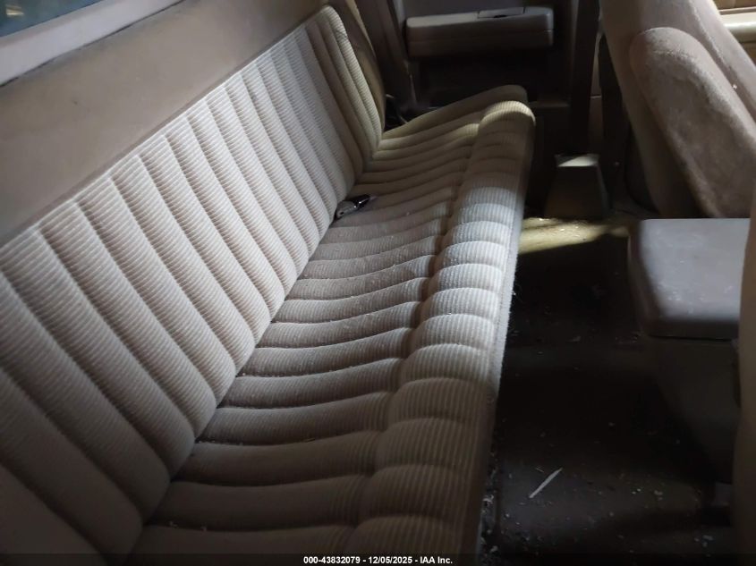 1994 Chevrolet Gmt-400 K1500 VIN: 1GCEK19K5RE197600 Lot: 43832079