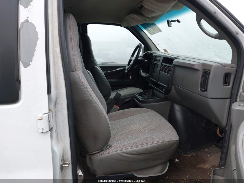 2007 Chevrolet Express Ls VIN: 1GAHG39U171193231 Lot: 43832139