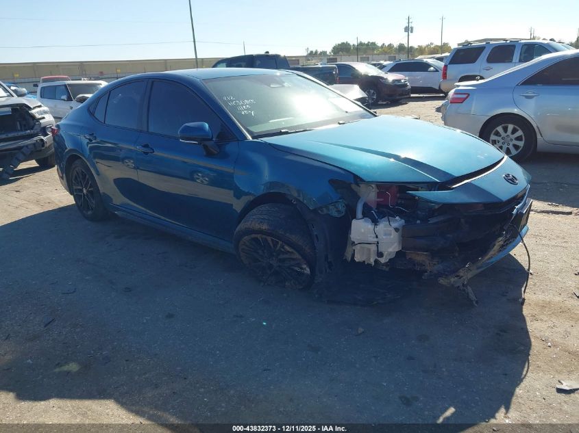 TOYOTA CAMRY SE