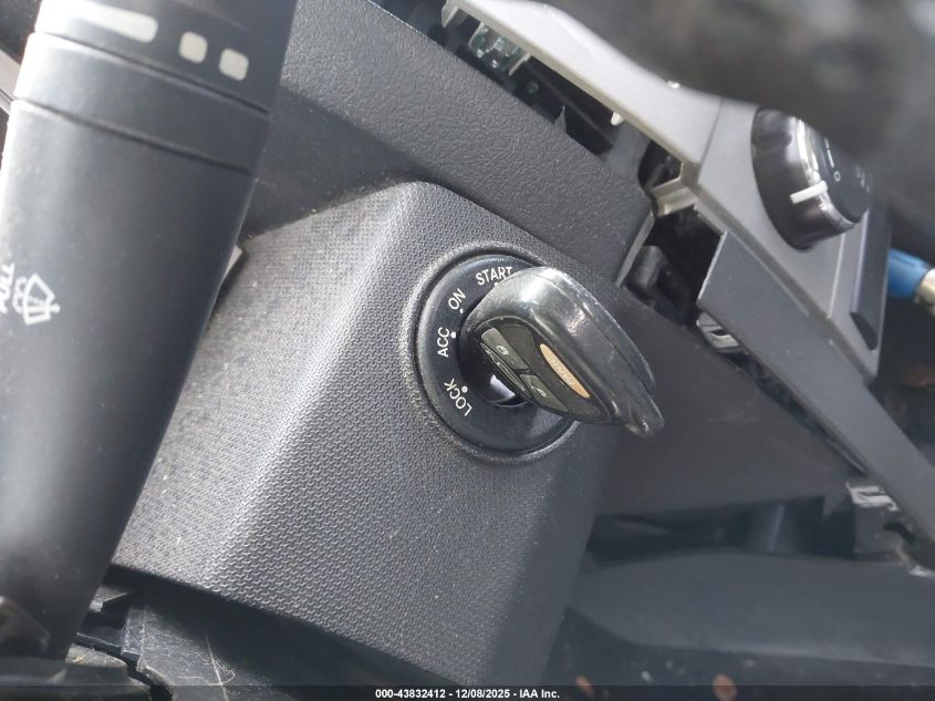 2009 Dodge Avenger R/T VIN: 1B3LC56B19N522681 Lot: 43832412