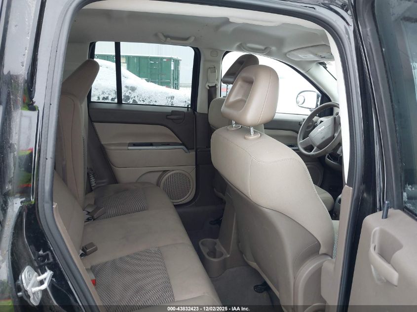 2007 Jeep Compass Sport VIN: 1J8FF47W07D585829 Lot: 43832423