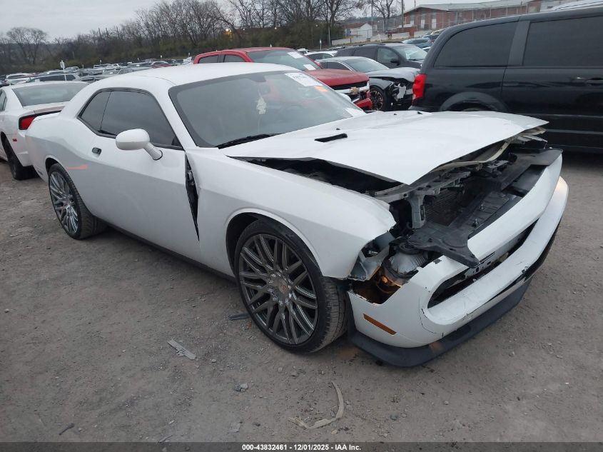 DODGE CHALLENGER SXT PLUS