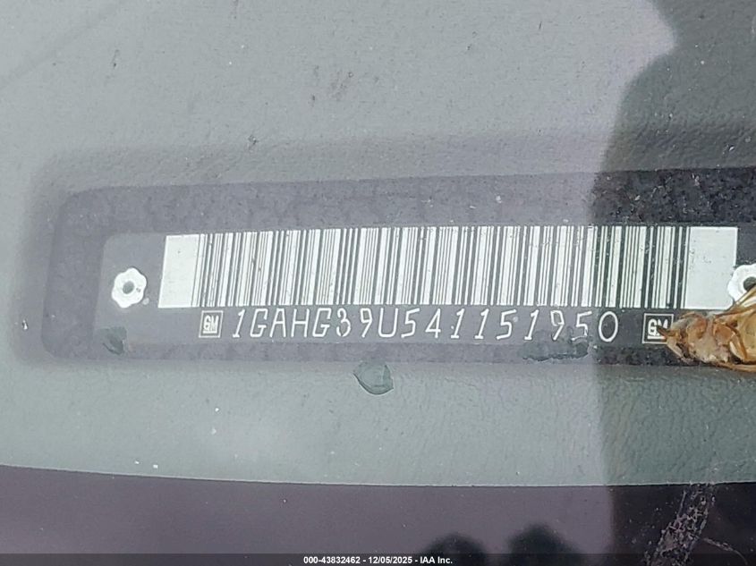 2004 Chevrolet Express VIN: 1GAHG39U541151950 Lot: 43832462