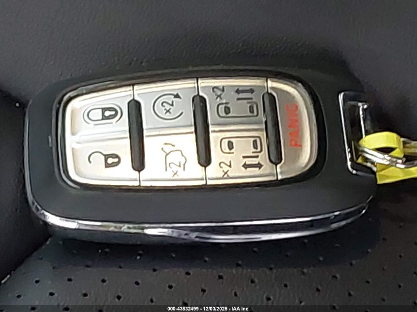 2025 Chrysler Pacifica Hybrid Select VIN: 2C4RC1S73SR577774 Lot: 43832499