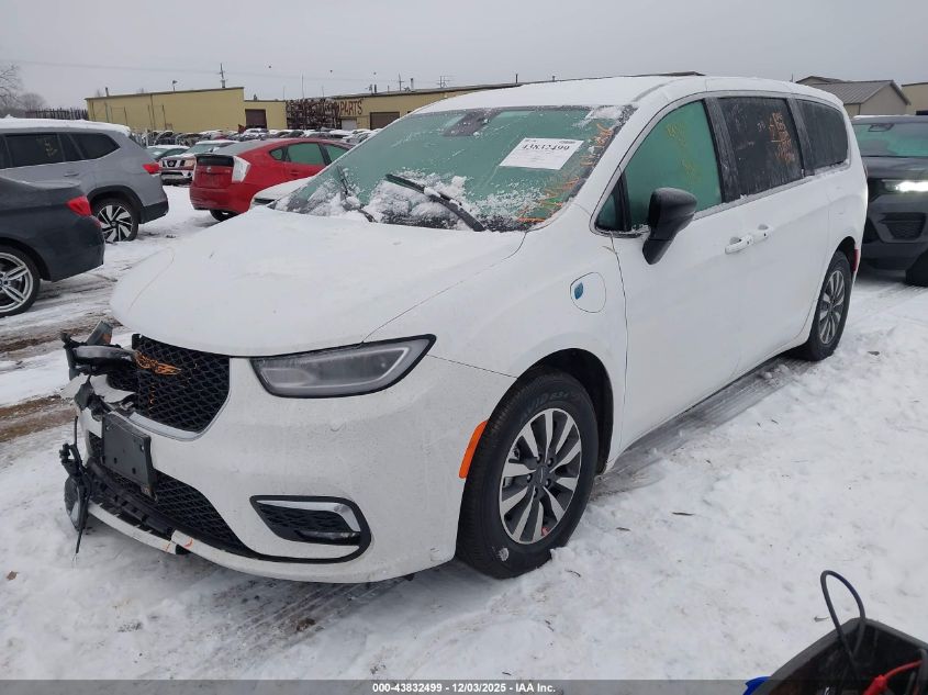 2025 Chrysler Pacifica - 2C4RC1S73SR577774