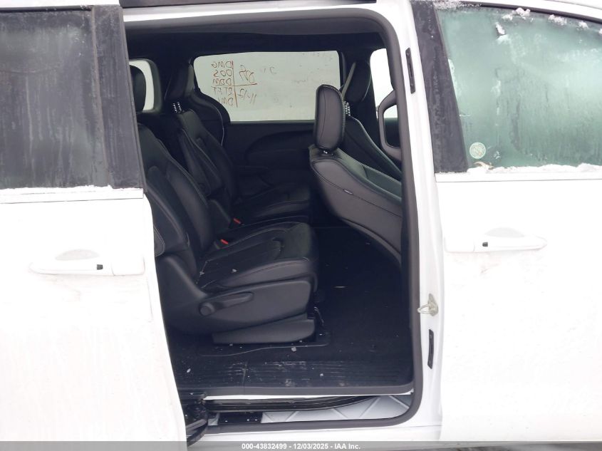 2025 Chrysler Pacifica Hybrid Select VIN: 2C4RC1S73SR577774 Lot: 43832499