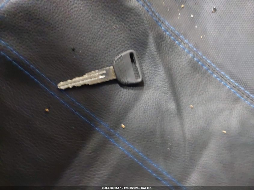 2001 Honda Cr-V Special Edition VIN: JHLRD18751C011307 Lot: 43832517