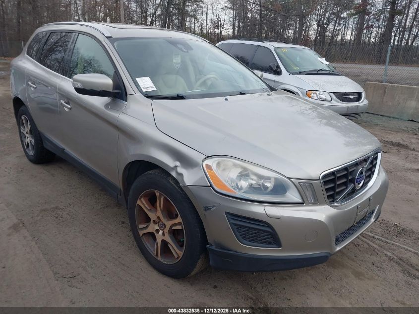 VOLVO XC60 T6 PREMIER PLUS