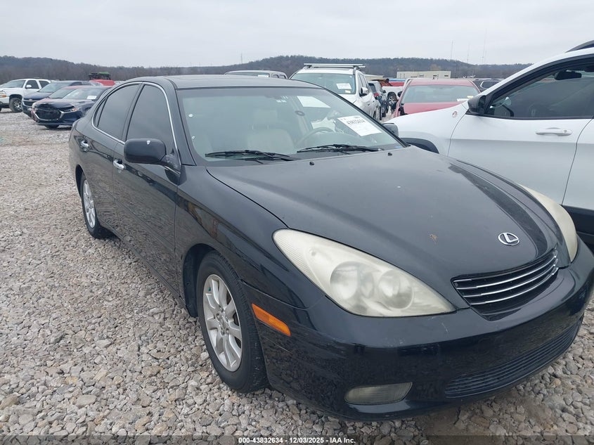 LEXUS ES 300 2002. Lot# 43832634. VIN JTHBF30G820043542. Photo 1