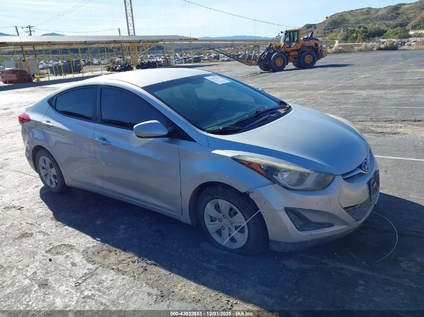 HYUNDAI ELANTRA SE
