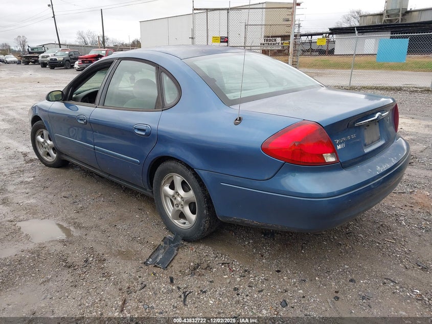1FAFP53232G237288 2002 FORD TAURUS photo no. 3