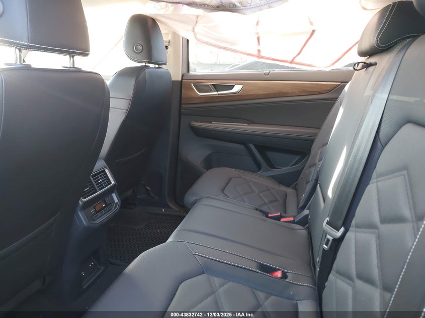 2025 Volkswagen Atlas 2.0T Se W/Technology VIN: 1V2JR2CA1SC526437 Lot: 43832742