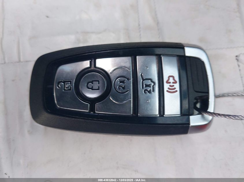 2025 Ford Explorer St VIN: 1FMWK8GCXSGB42235 Lot: 43832842