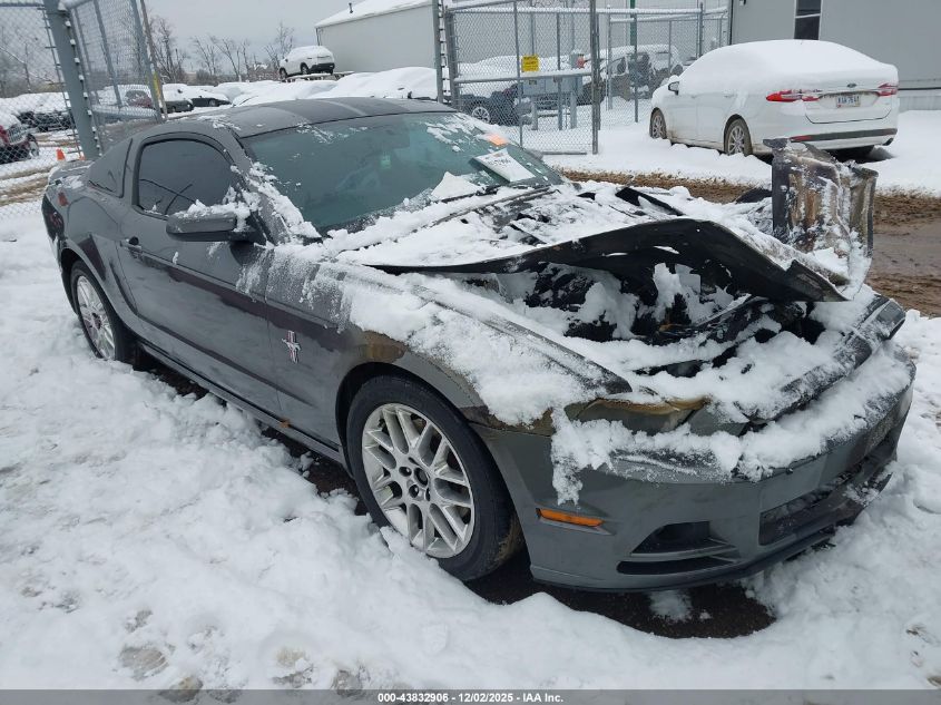 FORD MUSTANG V6 PREMIUM