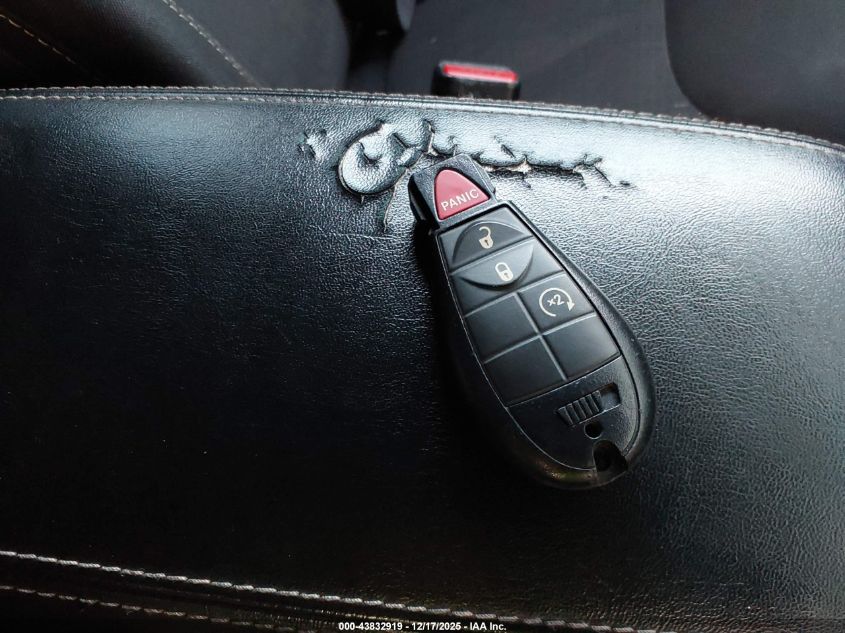 2015 Jeep Cherokee Latitude VIN: 1C4PJLCSXFW677363 Lot: 43832919