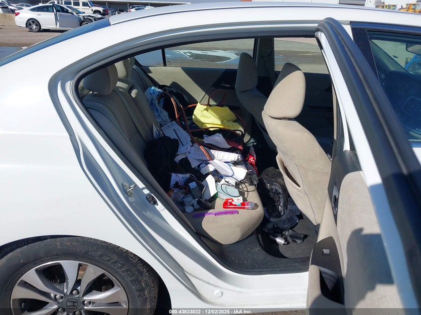 1HGCR2F36DA129880 2013 HONDA ACCORD photo no. 8