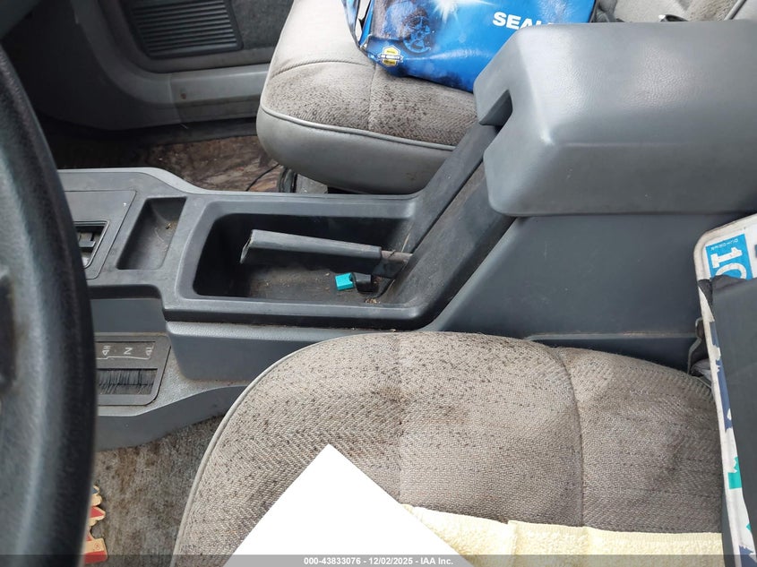 1J4FJ88S5NL217605 1992 JEEP CHEROKEE photo no. 13