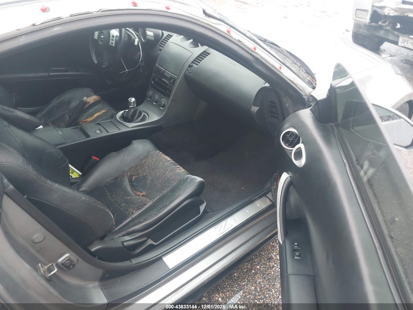 2003 Nissan 350Z VIN: JN1AZ34D83T102015 Lot: 43833144