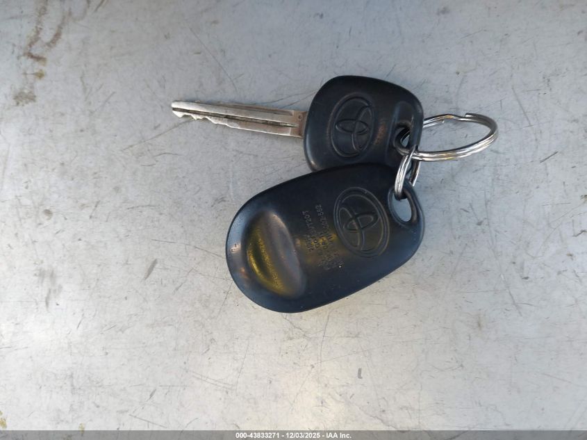 2004 Toyota Sienna Xle VIN: 5TDZA22C04S003023 Lot: 43833271