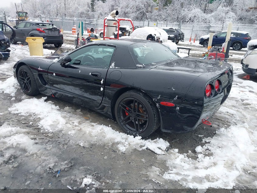 1G1YY12S035130540 2003 CHEVROLET CORVETTE photo no. 3