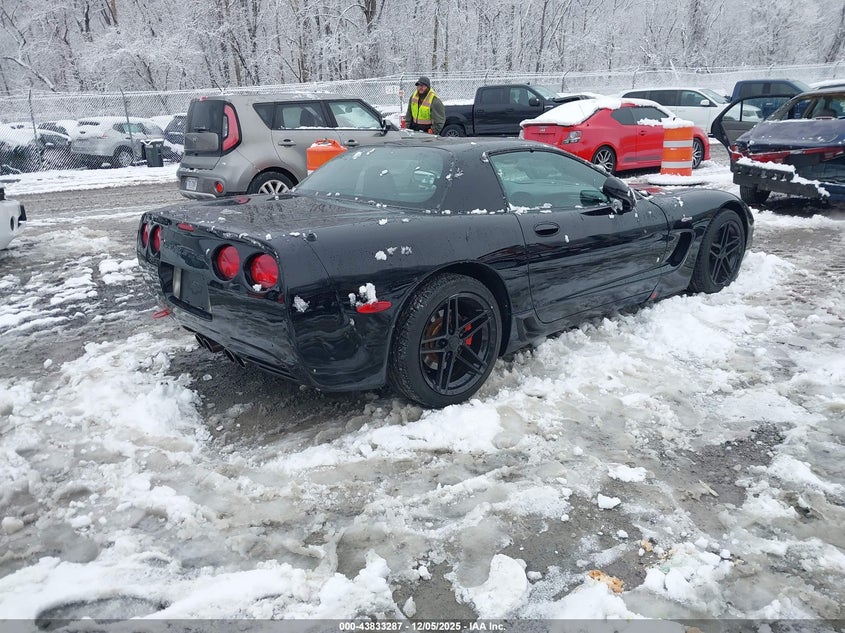 1G1YY12S035130540 2003 CHEVROLET CORVETTE photo no. 4